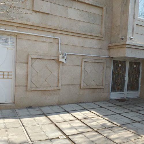 فروش یک خونه ویلایی مستقل ویک دربند مغازه بزرگ