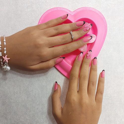 انجام خدمات ناخن و ناخنکاری