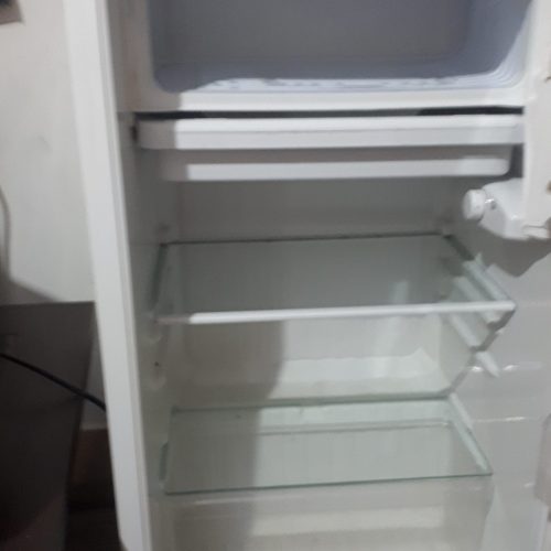 یخچال 9 فوتی ایستکول