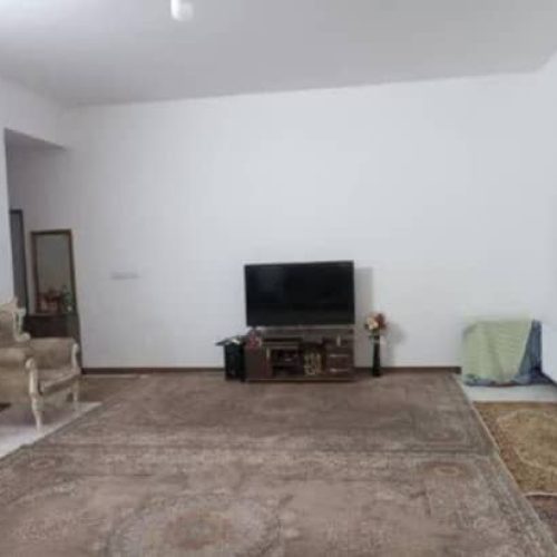 اپارتمان 85 متری یک خواب طبقه همکف  (شهریار شهرک شاهد)