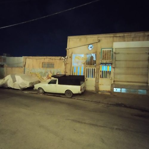 مغازه تجاری و خانه کنارهم