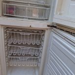 باسلام، یک عدد یخچال فریزر،به فروش میرسد، با سرمای خوب و فریز عالی