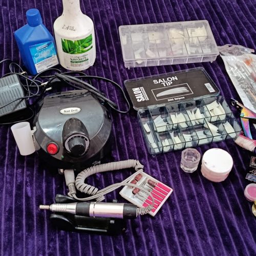 وسایل کاشت ناخون