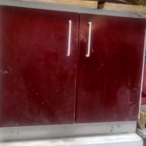 کابینت  9 متری با سینک دو لگنه به همراه هود در حد نو متری 2تومن