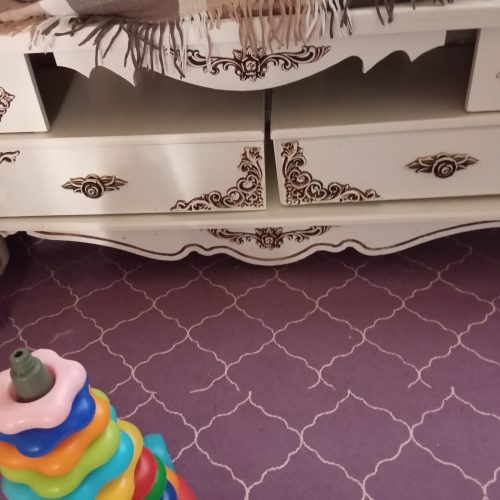 میز تلویزیون و بوفه سالم درحد نو بدون شکستگی بفروش میرسد