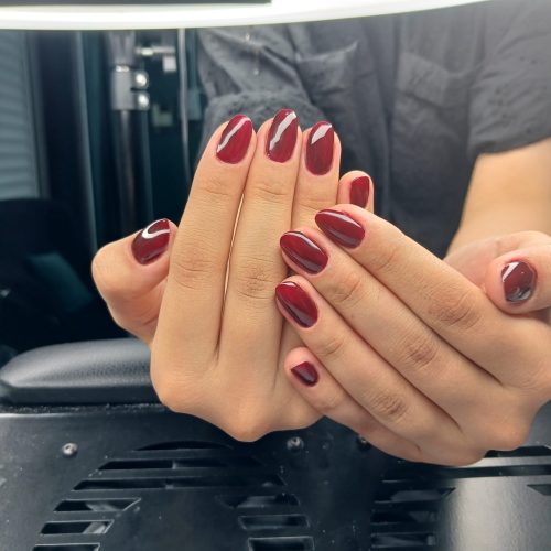 نیازمند مدل و مشتری ناخن