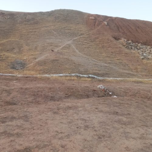زمین 220متری