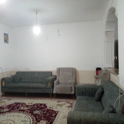 یک واحد ساختمان 85متری بفروش میرسد