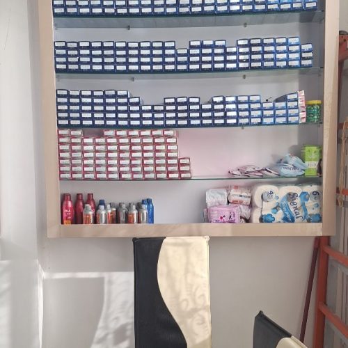 دکوروکلیه لوازم مغازه ارایشی بهداشتی