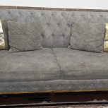 مبل هفت نفره حدود یک سال کار کرده سالم تمیز