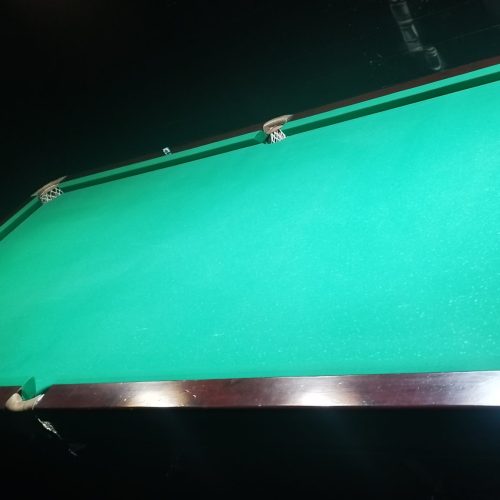 میز بیلیارد نه فوت (ایت)