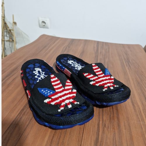 دمپایی زندان بافت