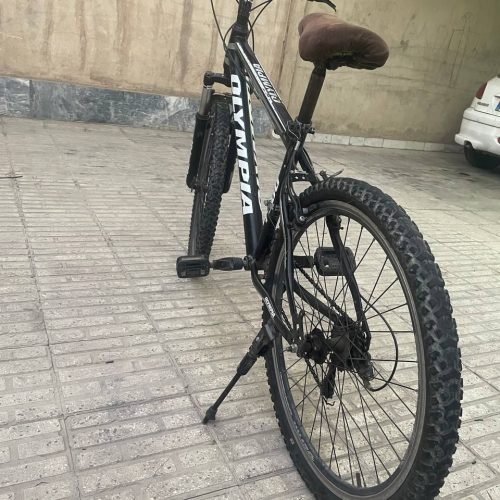 یک دستگاه دوچرخه سایز 26 دنده ای