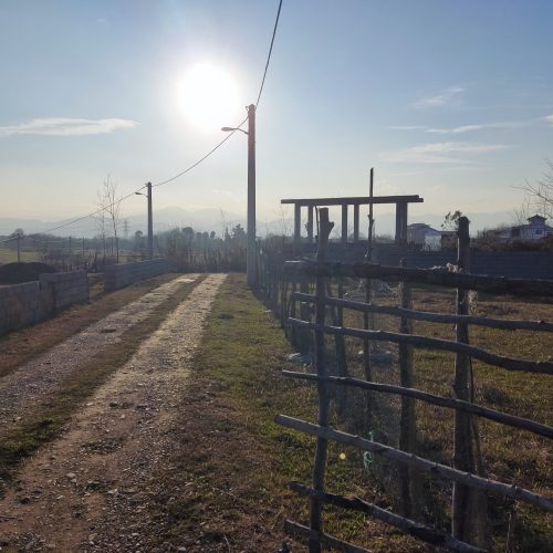 زمین مسکونی در اطراف رضوانشهر. منطقه دنج امن 488 قرار گرفته طرح هادی