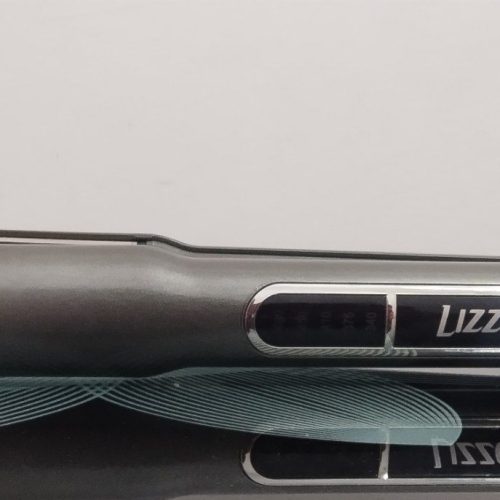 اتو موی سر فوق‌العاده (:لیز برزیلی Lizze