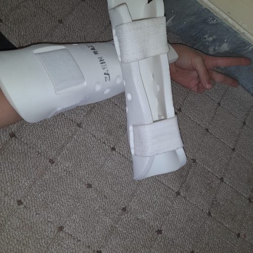 وسایل مبارزه کلاس کونگ فو کاراته و تکواندو کاملا سالم