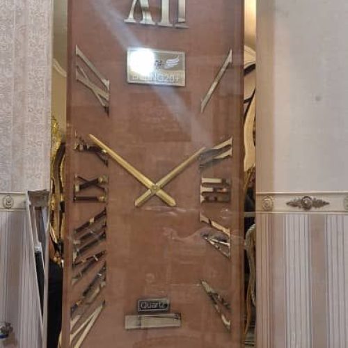 ساعت ایستاده