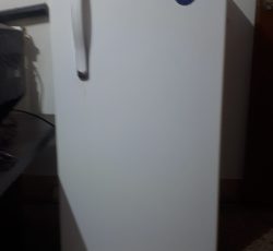 یخچال 9 فوتی ایستکول