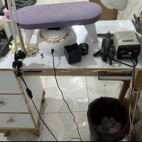 میز ناخنکار