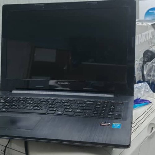 لپ تاپ لنوو در حد با کارتن