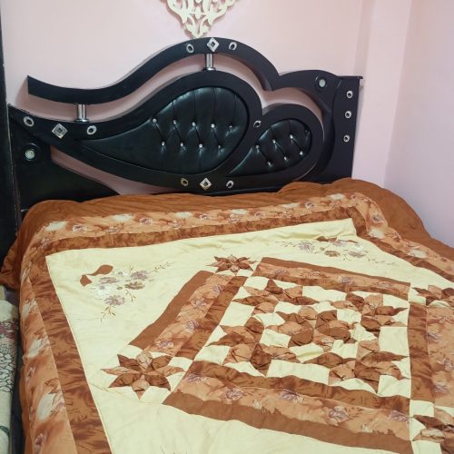 تخت چوبی دو نفره