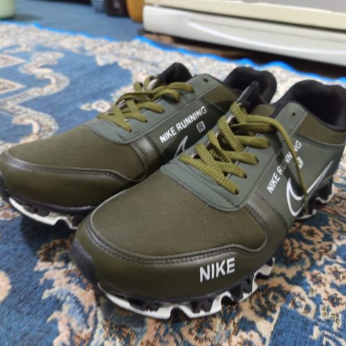 کفش اسپورت استفاده نشده