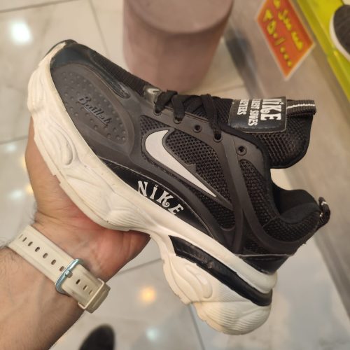 کفش مردانه و زنانه