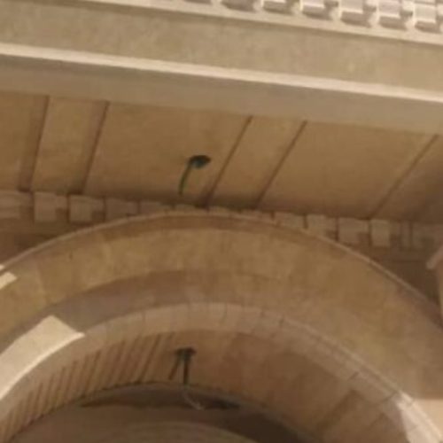 کاشی و سنگ نما