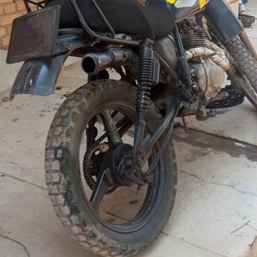 موتور سالم تازه تعمیر پلاک قدیم چراغ جلو عقب نو نصب نشده