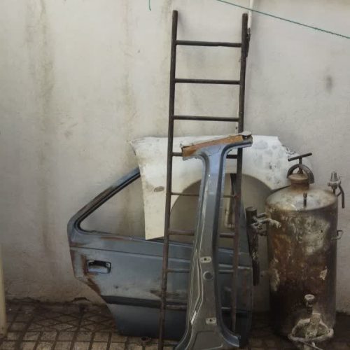 درو گلگیر ستون ماشین