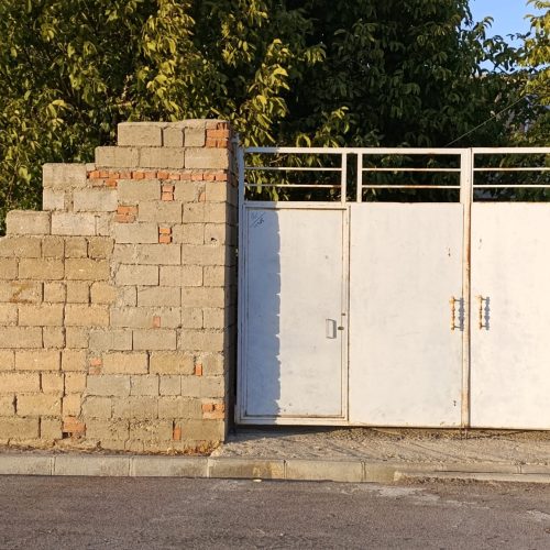 فروش ساختمان مسکونی حیاط دار