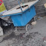 یک عدد چهار چرخ با وسایل