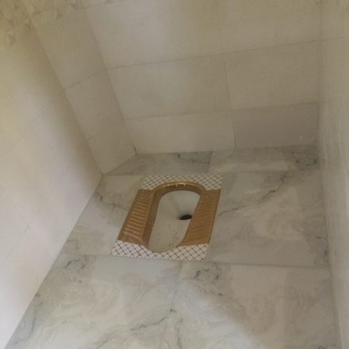 استاد کار سنگ کاشی