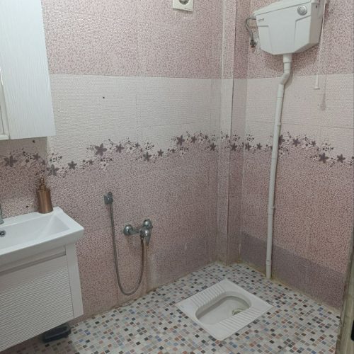 یک واحد آپارتمان سه خوابه 200 متری