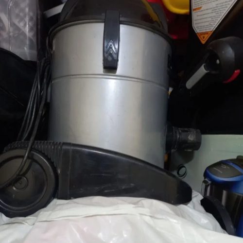 2 عدد جارو برقی نیازمند تعمیر جزیی