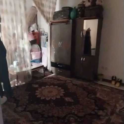 رهن و اجاره آپارتمان طبقه دوم دوخوابه تمیز پارک دارد