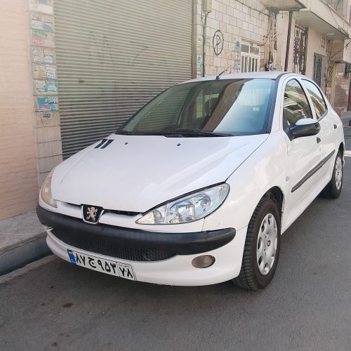 پژو 206‌ سفید مدل 95