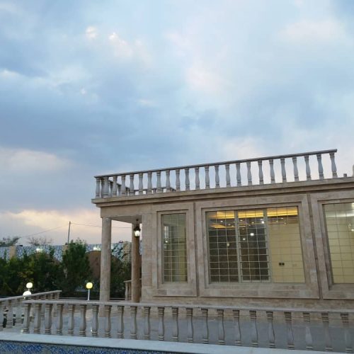 زمین 500متری واقع در قله سفید