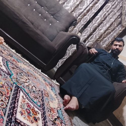دنبال کارم خیلی احتیاج  دارم به کار