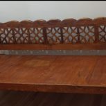 تخت سنتی چوبی