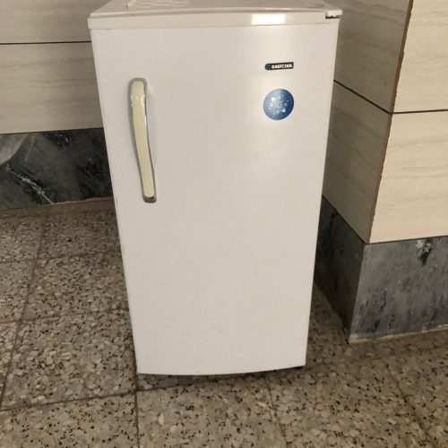 یخچال ایستکول