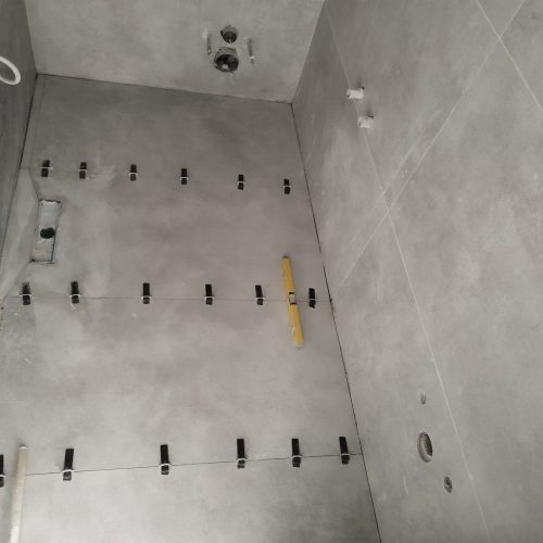 کاشی سنگ هر نوع کار پذیرفته میشود