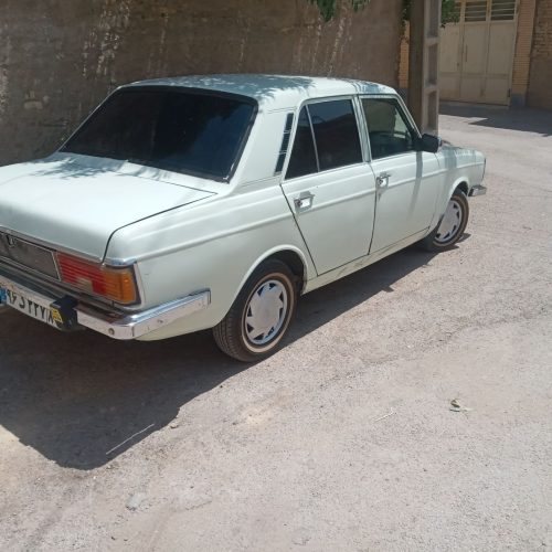 پیکان سواری مدل 83