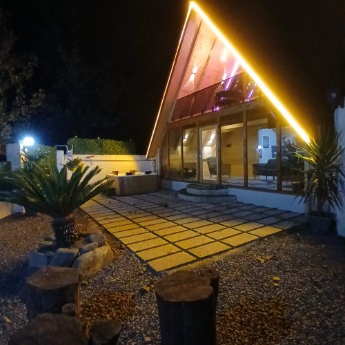 اجاره روزانه کلبه سویسی چوبی صنوبر