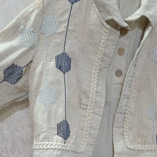 مانتو سوزن دوزی شده