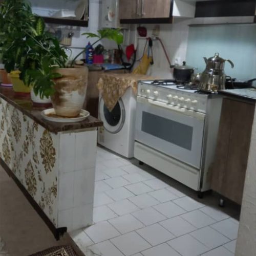 خوارزمی هم وام هم مستاجردارد