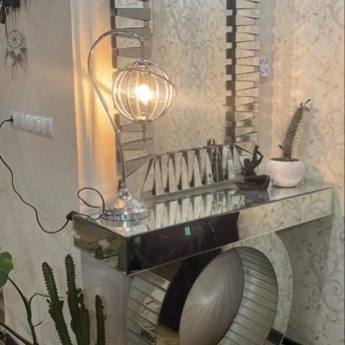 کنسول در حد نو فقط برای اینکه نقل مکان میکنم می‌خوام بفروشم