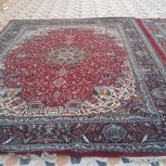 دوعدد فرش قدیمی تمیز
