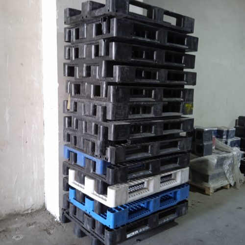 پالت پلاستیکی و چوبی