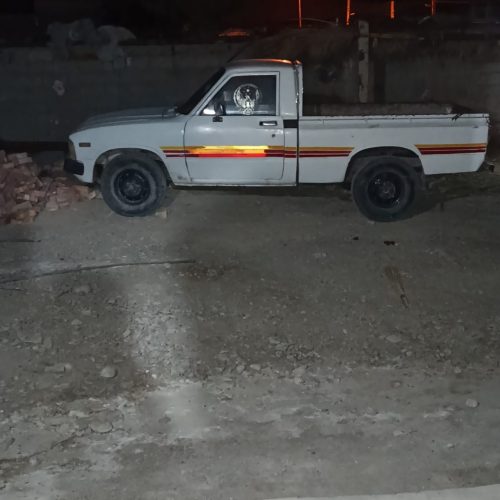 تویوتا1600مدل 83
